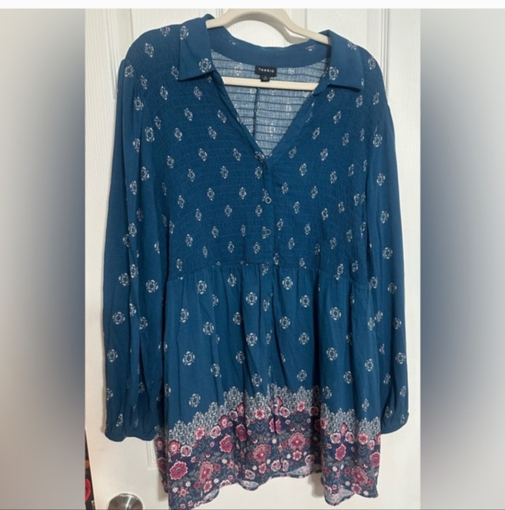 #0658- Torrid Green Boho Style Top, Sz. 3